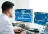 Un homme fait du trading