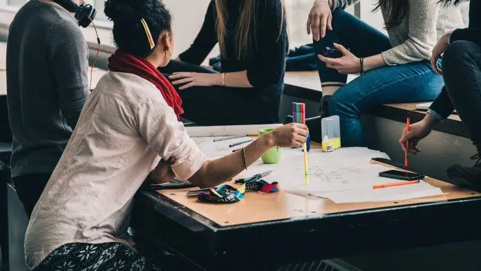 Profitez d'une formation au droit social et du travail à Bordeaux 